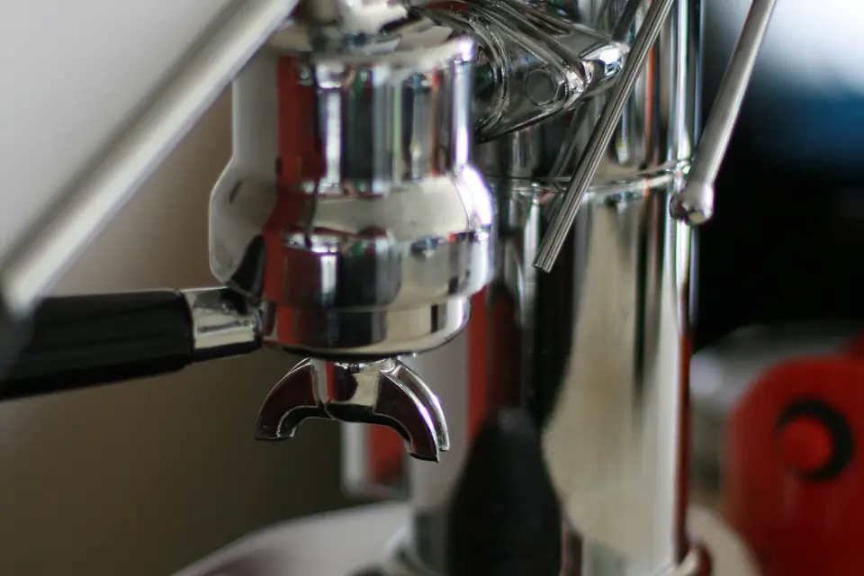 Chrome lever espresso machine